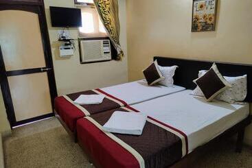 فندق Sea View Resorts