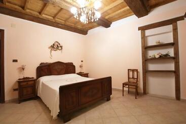 מלון דירות La Rocca Di Efisio