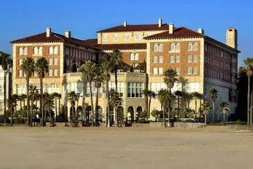 Отель Casa Del Mar