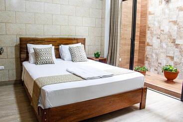 هتل آپارتمان Studio 69 Apart