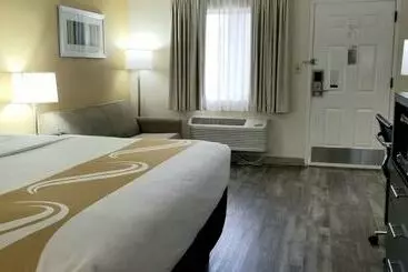 酒店 Quality Inn Pelham I65 Exit 246