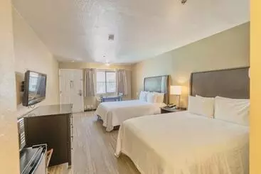 호텔 The Oakhurst Inn At Yosemite