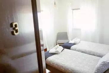 تختخواب و صبحانه Martin's Villa