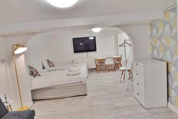 تختخواب و صبحانه Number 75