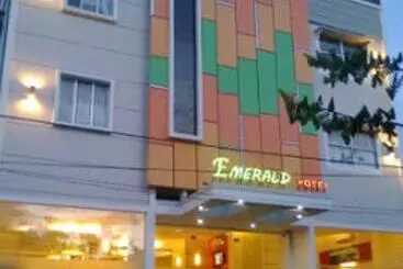Hotel Emerald