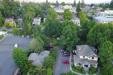 Bed and Breakfast Inn At The Gorge