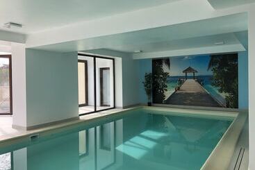 Aparthotel Snagov Lake Suites