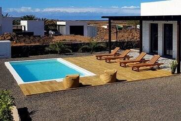 Bed and Breakfast Maar House Lajares