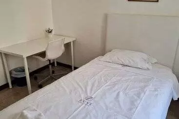 ペンション Zuni Guest House