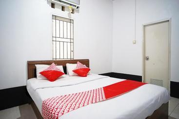 酒店 Oyo 901 Abdi Praja Residence