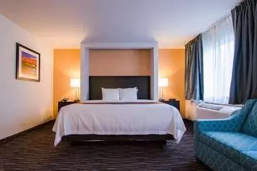 Отель Cottage Grove Inn