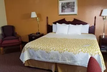 酒店 Days Inn By Wyndham Amherst