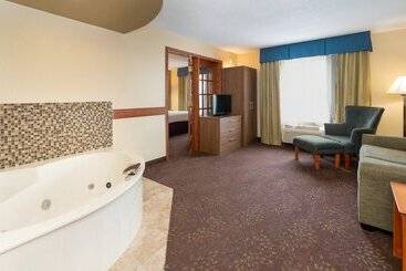 فندق Holiday Inn Express St. Paul South   Inver Grove Heights, An Ihg