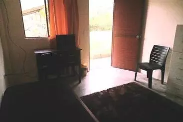 Montano Camping & Hostel