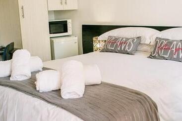 Bed and Breakfast Pennylane Guest House