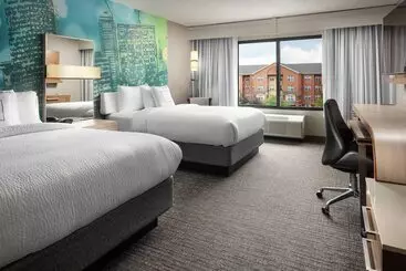 فندق Courtyard Indianapolis At The Capitol