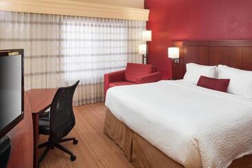 Отель Courtyard By Marriott Jackson Ridgeland