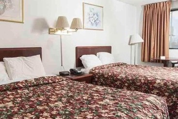 فندق Oak Grove Inn