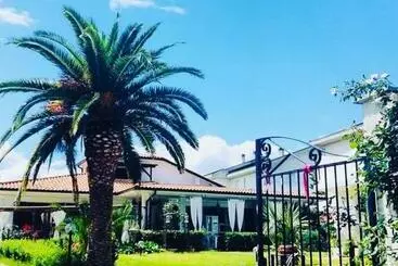 Bed and Breakfast Villa Tropical