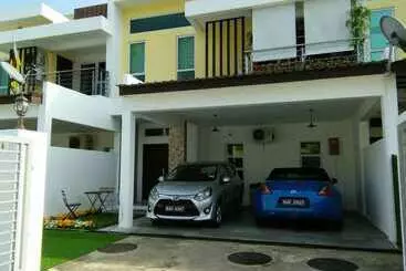 مسافرخانه Co. Living Suite