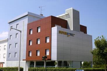 Imperhotel By Umbral