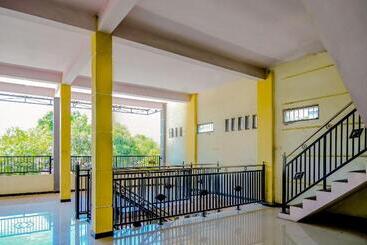 Hotel Spot On 1759 Family Residence