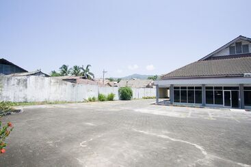 Hotel Reddoorz Plus Near Pelabuhan Bitung