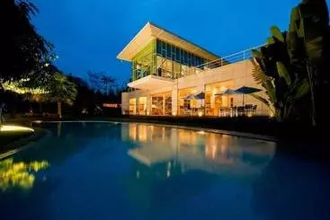 Resort K Gallery