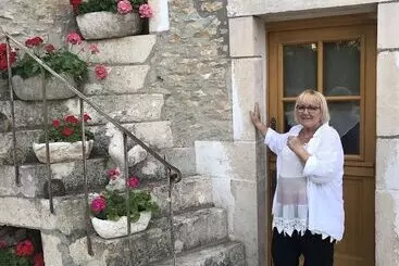 Majatalo Au Coq Des Bois