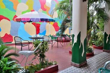 هتل Juanita Y Rafael