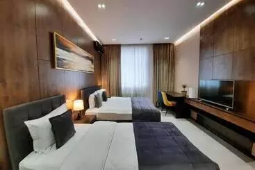 تختخواب و صبحانه Home