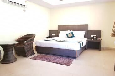 Hotel De Meadows Resort