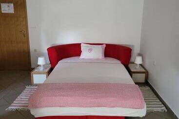 Majatalo Guest House Talas