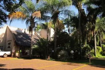 Majatalo Lions Guesthouse