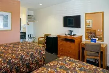 هتل Dunes Inn Sunset