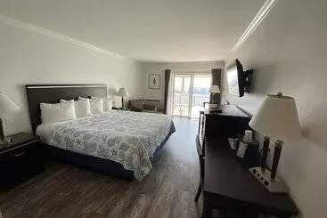 酒店 Ocean Surf Inn & Suites