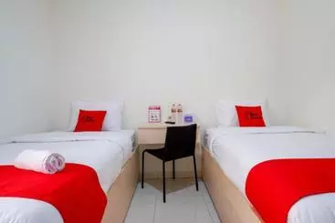Majatalo Reddoorz Near Alun Alun Kudus 2