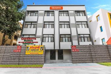 Hotel Fabexpress Gandharva Residency