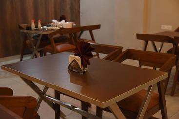 فندق Shahi Executive