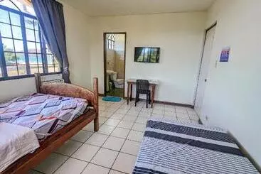 Screaming Gecko Hostel