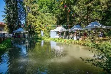 ペンション Sanskriti