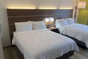 Отель Holiday Inn Express Princeton By Ihg