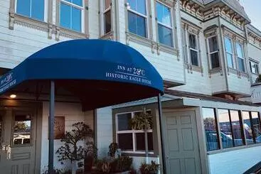 Retkeilymaja The Inn At 2nd & C