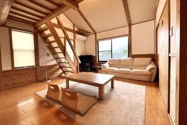 Hotel Yufuin Flora House