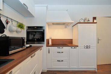 דירות לתיירים Apartments Marija 1089