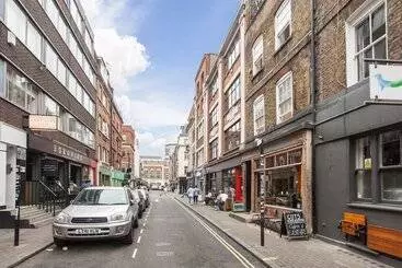 ツーリストアパートメント Basic Apartment For Two Amazing Location