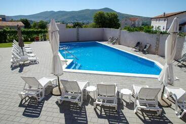 هتل Quattro Medjugorje