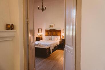 Hotel Casa De Aitona Bodega Zubizarreta