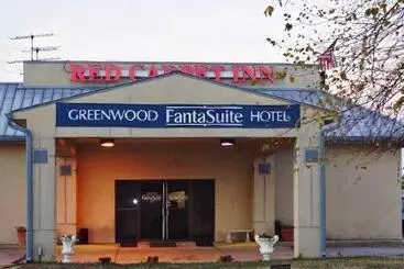 ホテル Red Carpet Inn And Fantasuite