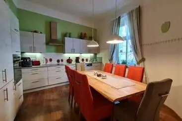 ツーリストアパートメント Ferienwohnung Am Kaiserhof